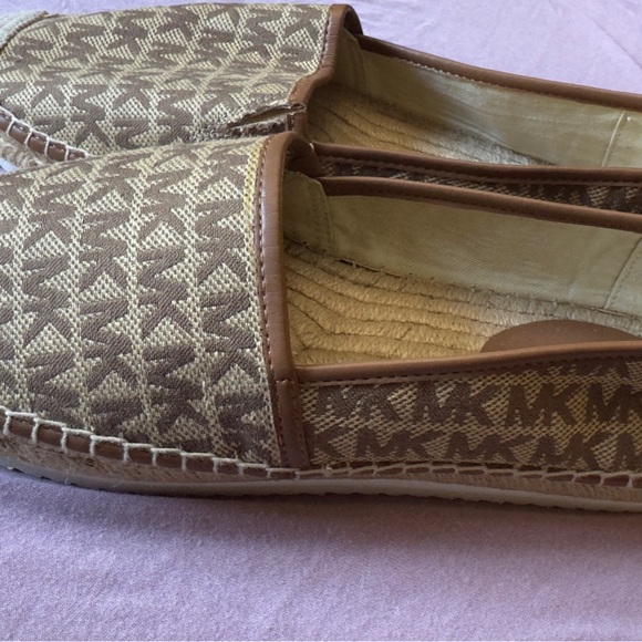 Michael Kors Tan and Brown Flats - Picture 1 of 8